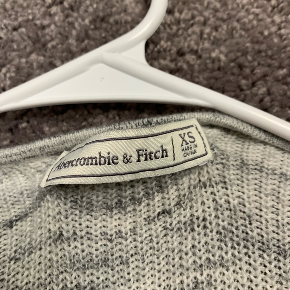Sweater - Picture 3 of 7